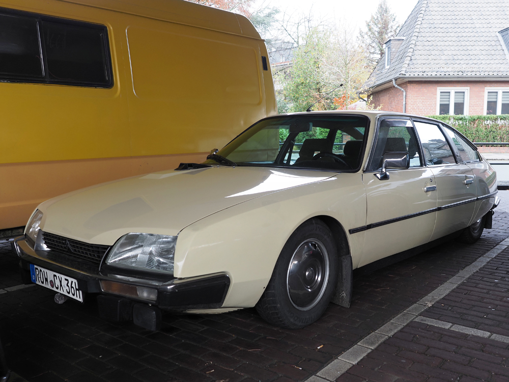 Citroen CX 2400 GTi Front.jpg