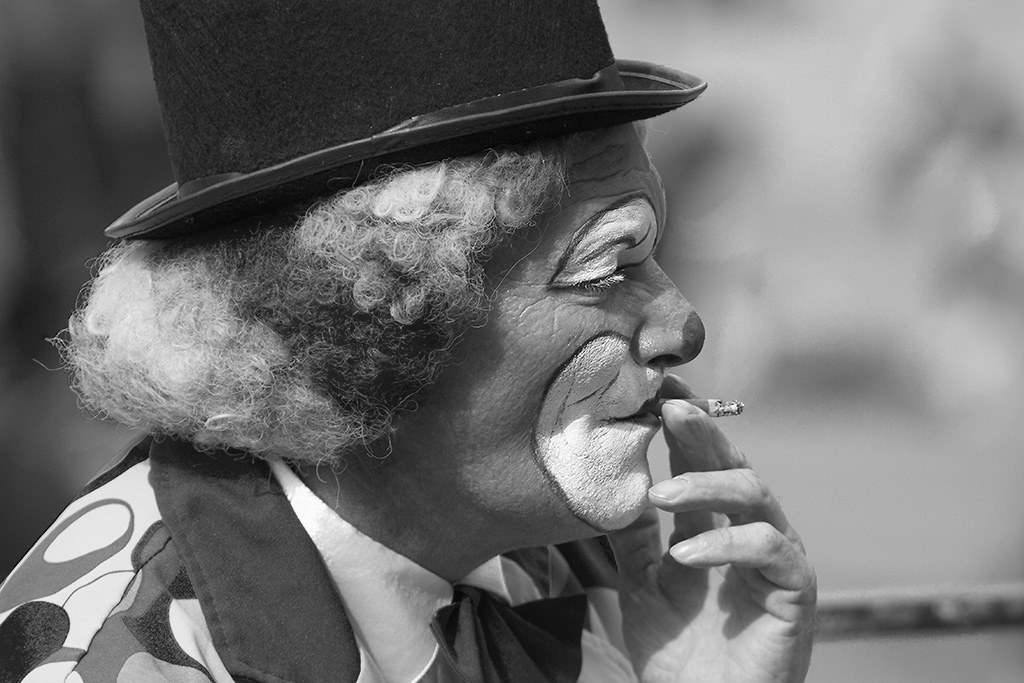 clown bw