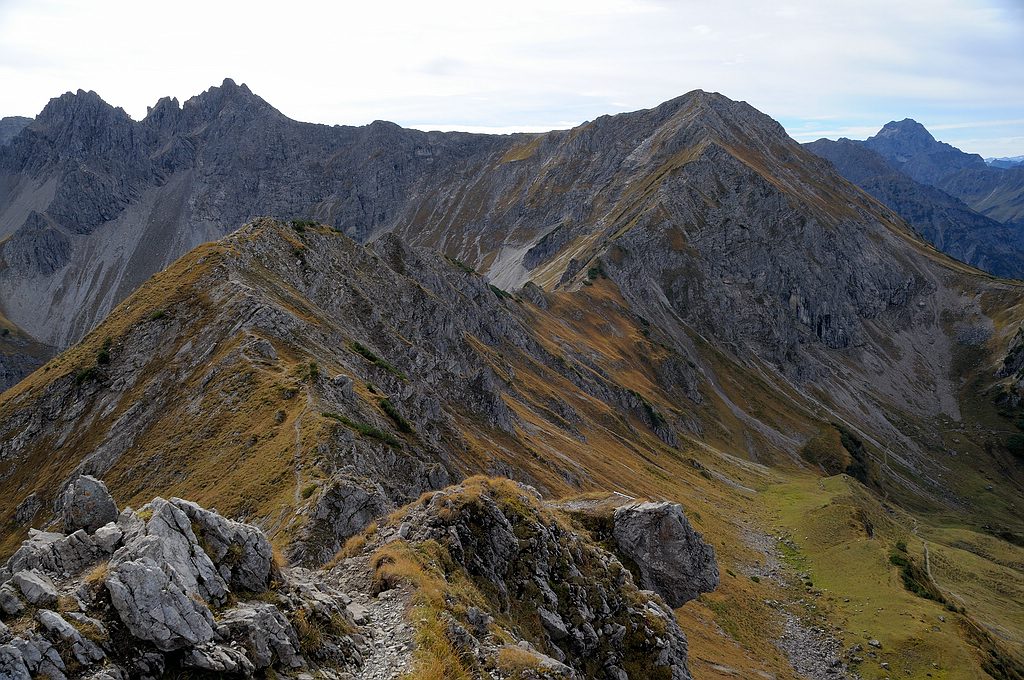 comp DSC 1356 bearbeitet

Blick auf die Kuhgehrenspitze