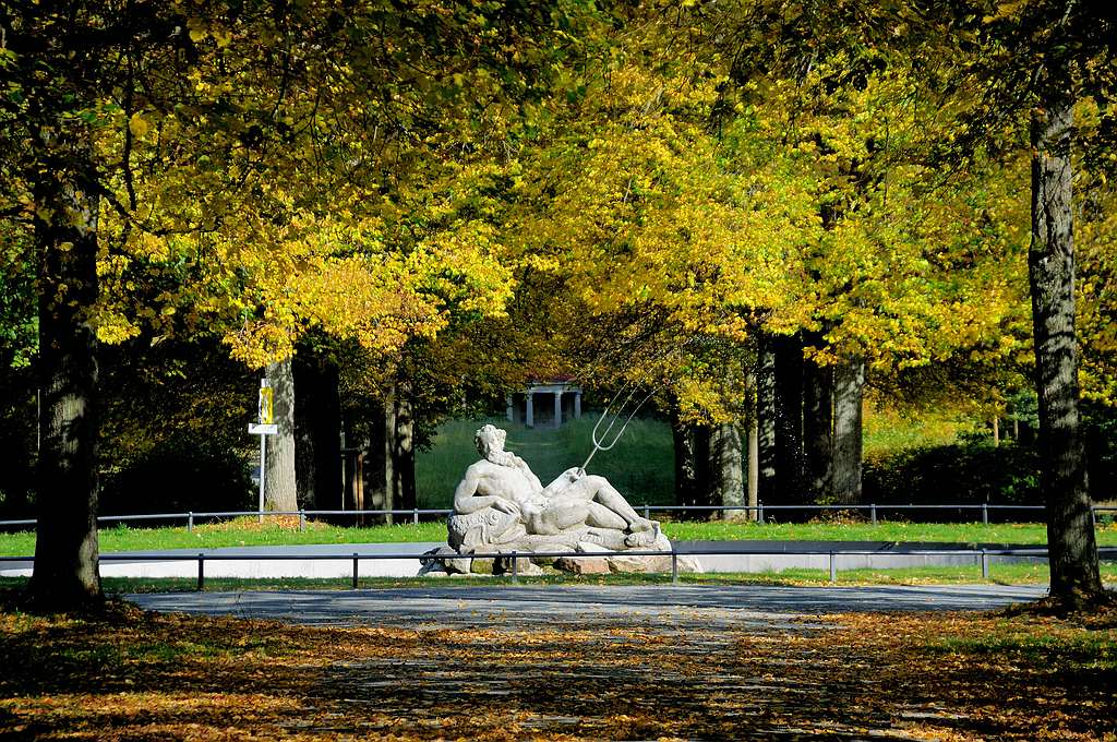 comp DSC 1601 bearbeitet

Schlosspark von Schloss Schwanberg