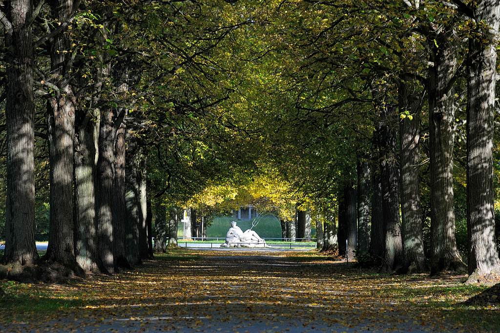 comp DSC 1623 bearbeitet

Schlosspark von Schloss Schwanberg