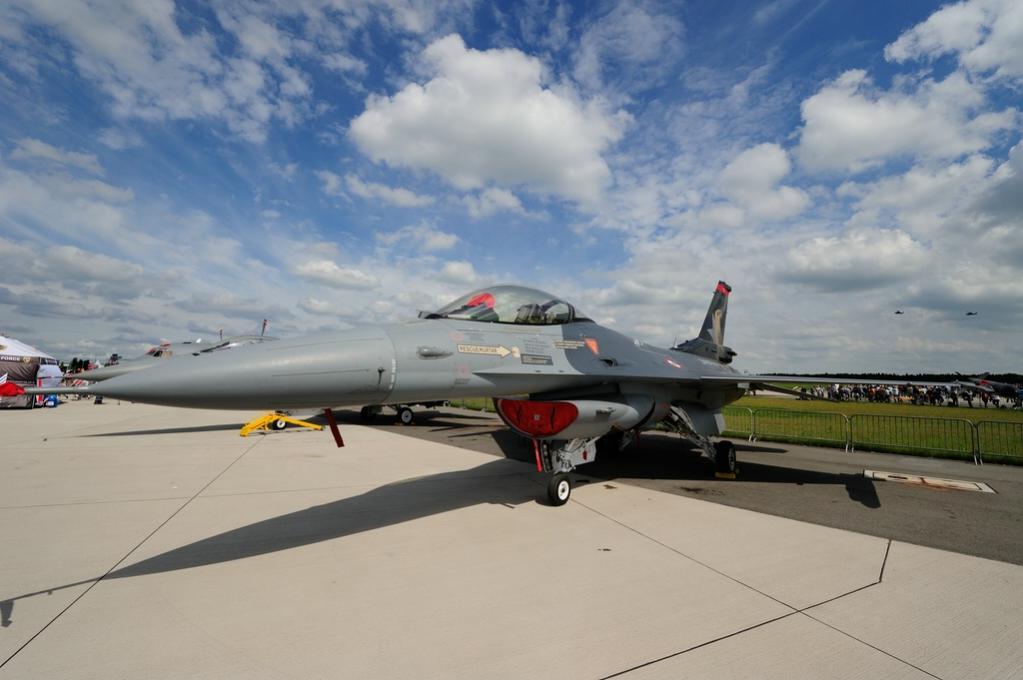 comp DSC 2545