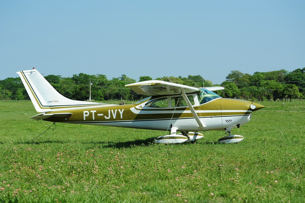 comp DSC 3048