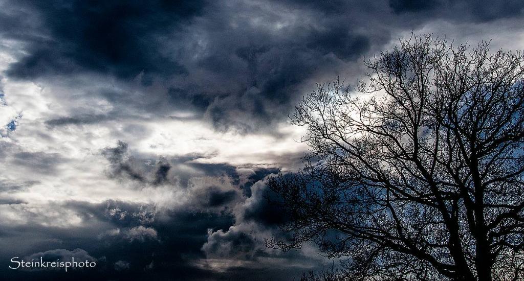comp Und der Himmel verdunkelte sich 2