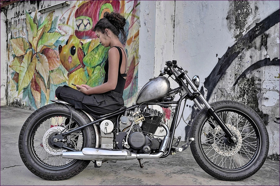 comp_2Bike 1-lumi.jpg
