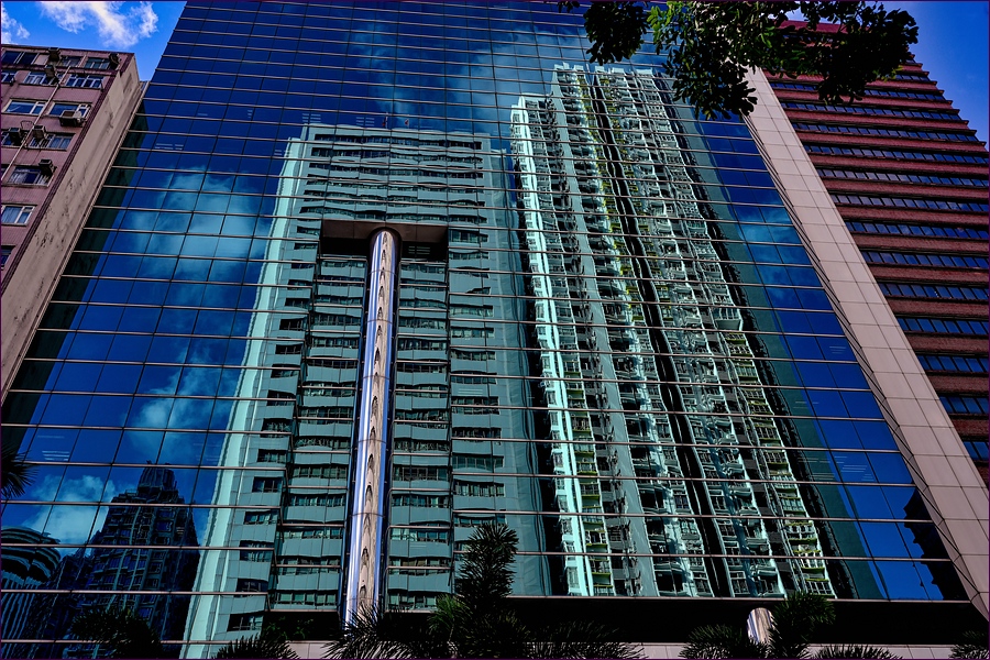 comp_2Glas-Front-lumi.jpg
