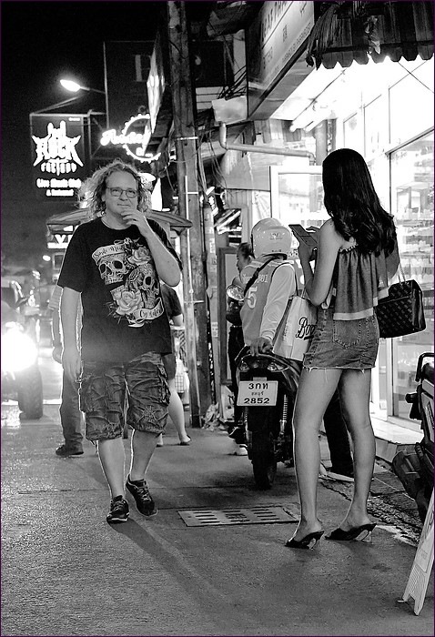 comp_2NightStreet.jpg