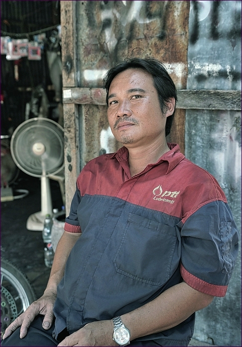 comp_2Portrait-lumi.jpg