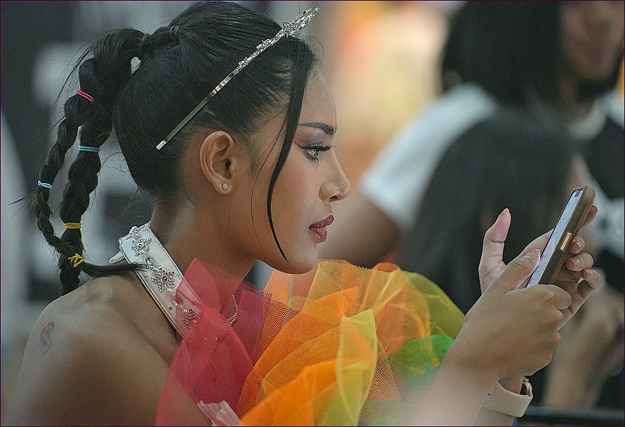 comp_2Pride13-lumi.jpg