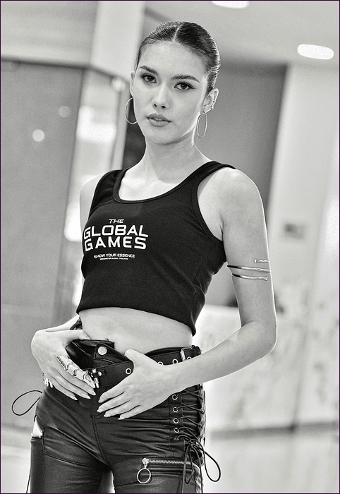 comp_2Shooting3-lumiSW.jpg