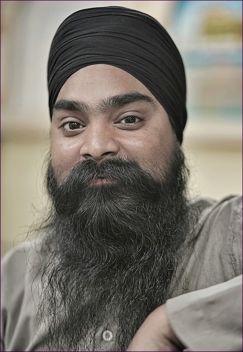 comp_2Sikh-lumi.jpg