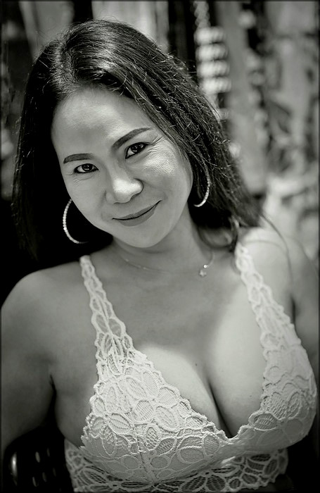 comp_Boobs1-SW-Lumi.jpg
