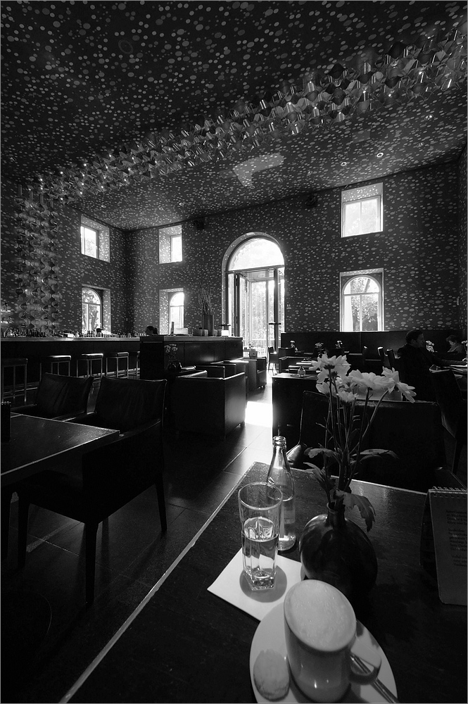 cR Kaiserteich Bar 3702