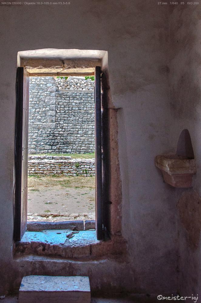 Crkva svetoga Križa Blick nach draussen