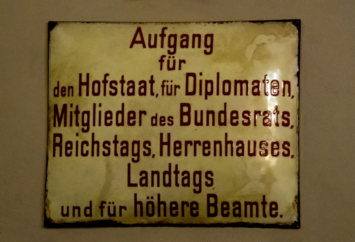 D50_5465_Schild im Berliner Dom_IA_11_2020.jpg