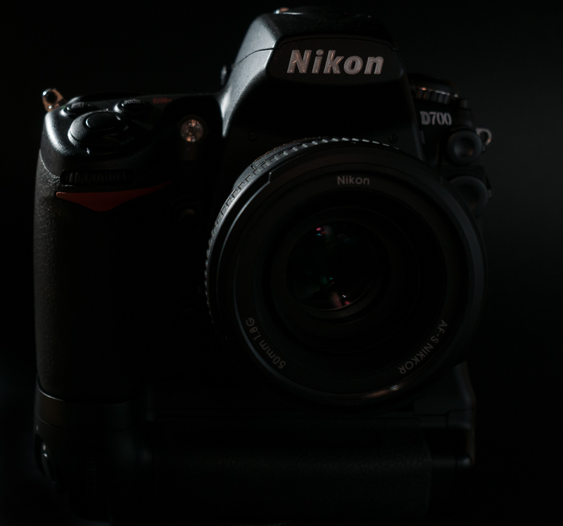 D700