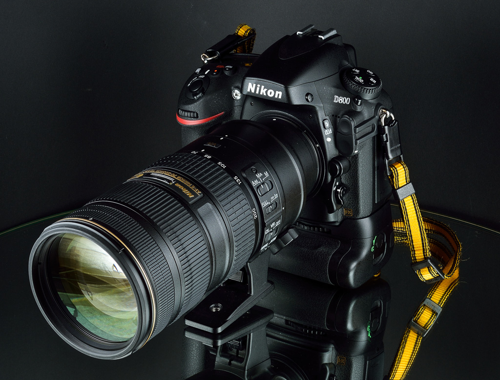 D800 mit Gurt klein 2