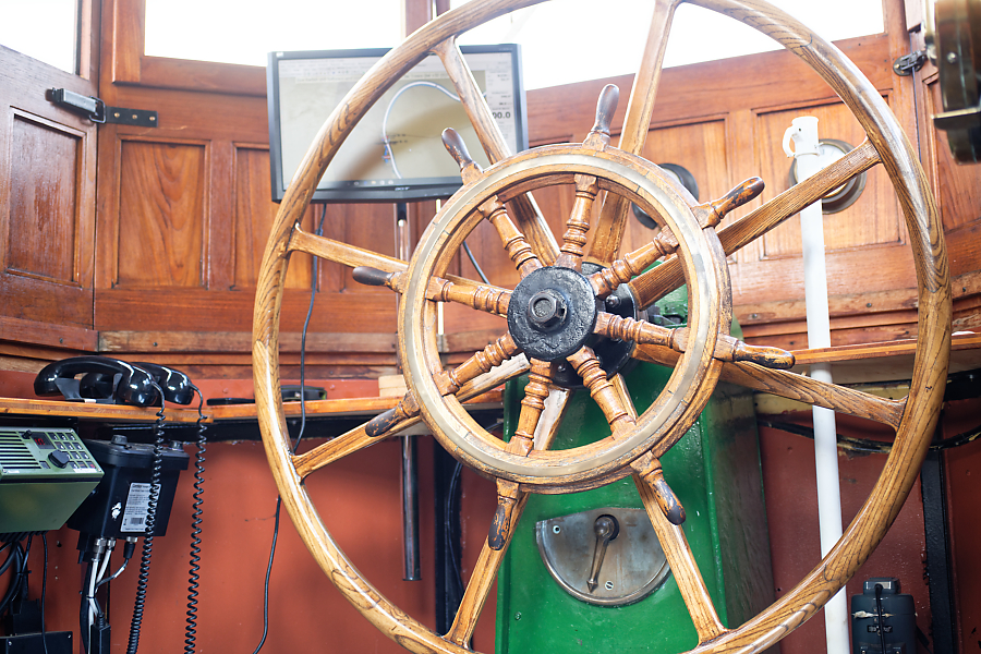 Dampfeisbrecher Elbe 9.jpg