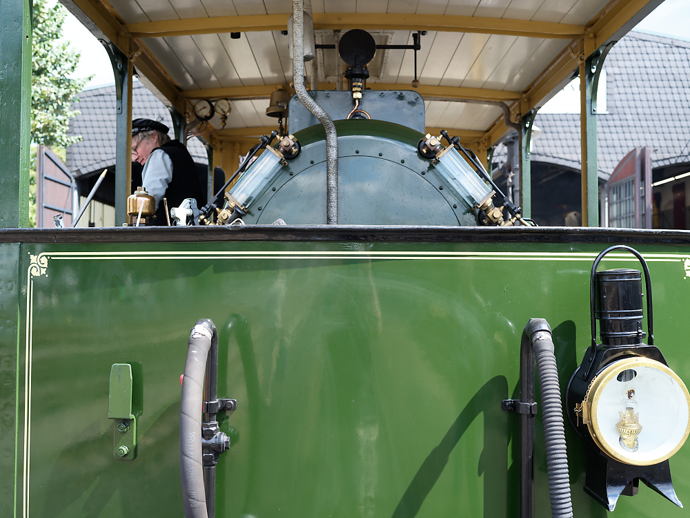 Dampfstrassenbahn 2.jpg