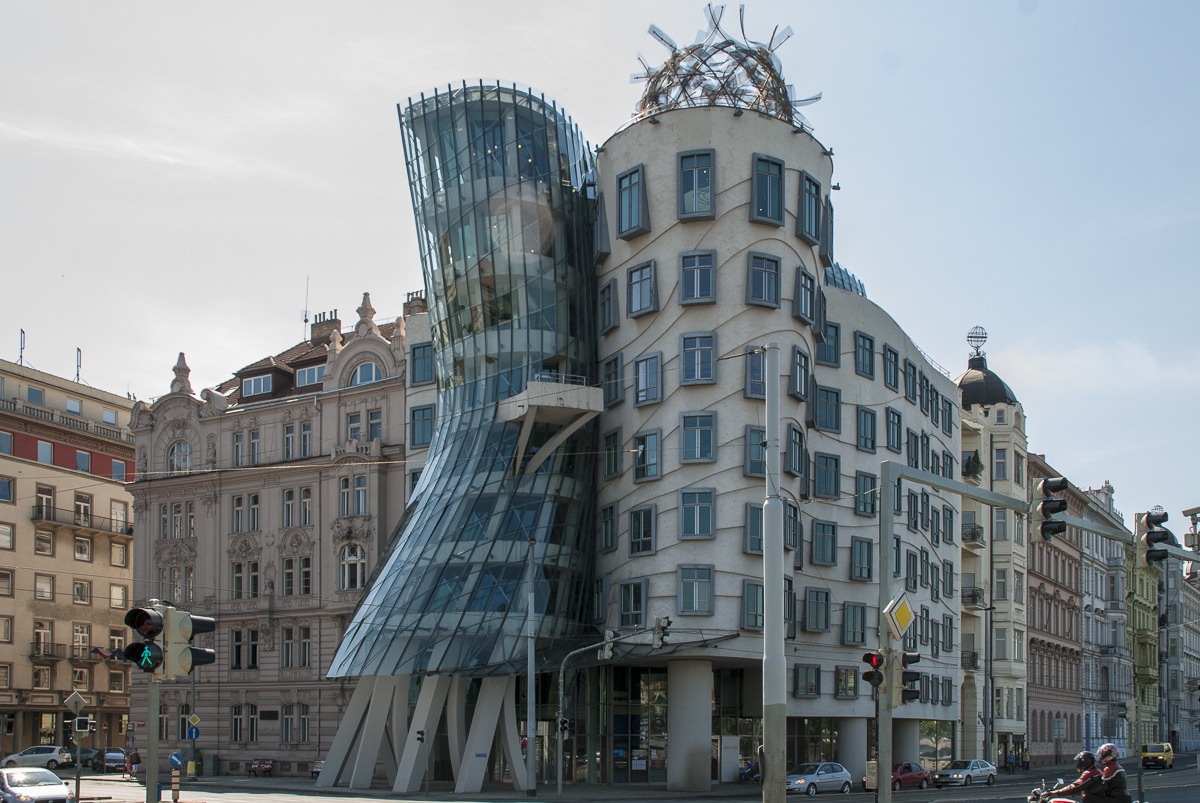 Dancing House Prag1.jpg