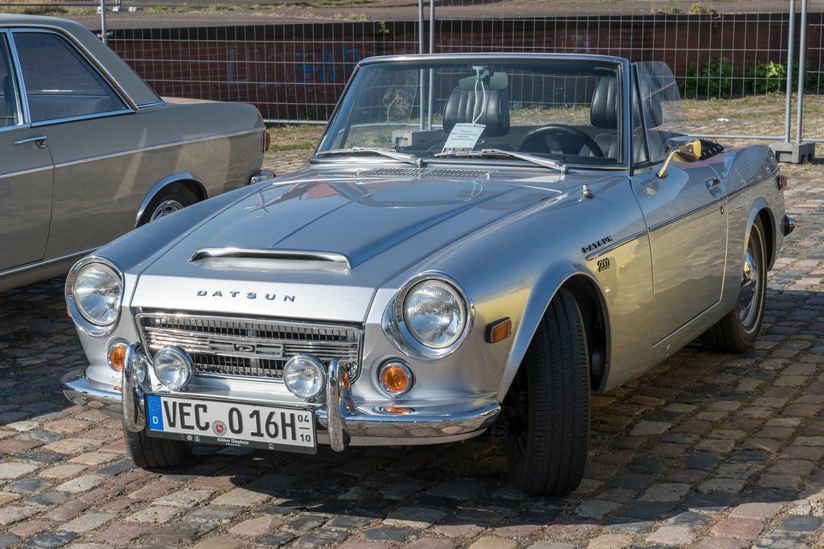 Datsun Fairlady 2000 Roadster (1967-70)