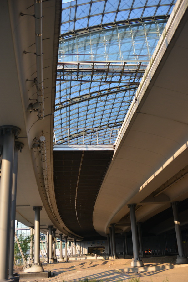 DB 150511 8146 BhfNFF
Das ist der Hauptbahnhof (ehem. Bhf Lehrter Strasse)