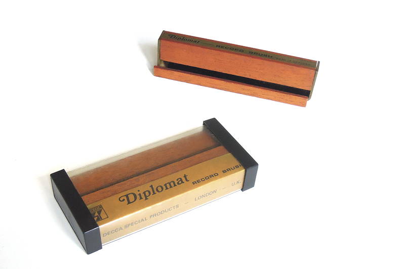 Decca Brush low