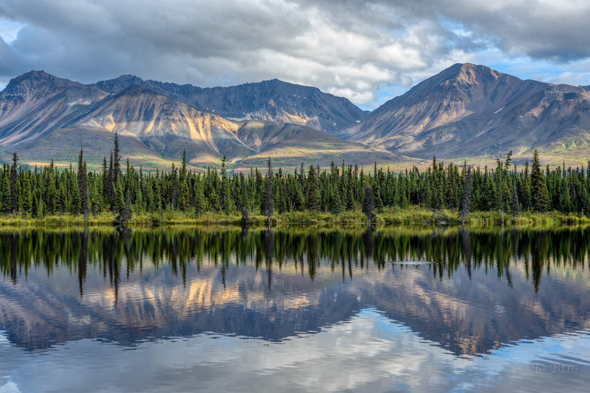 Denali Highway Spiegelung.jpg