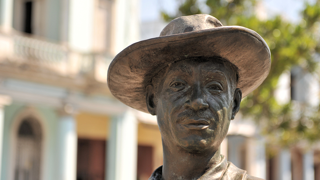 Denkmal in Cienfuegos
6811
