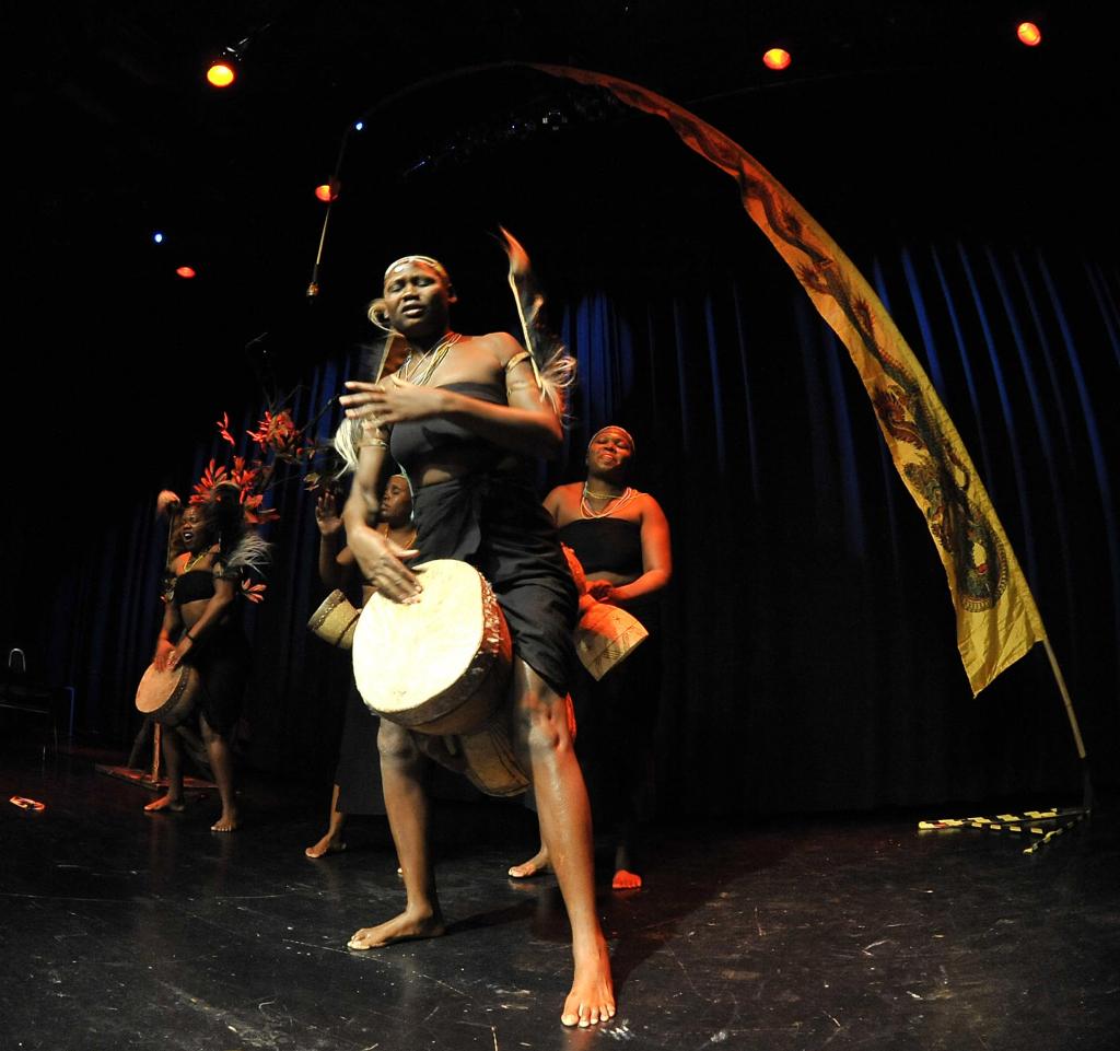 Die "Wagogo Queens of Tanzania" in Aktion