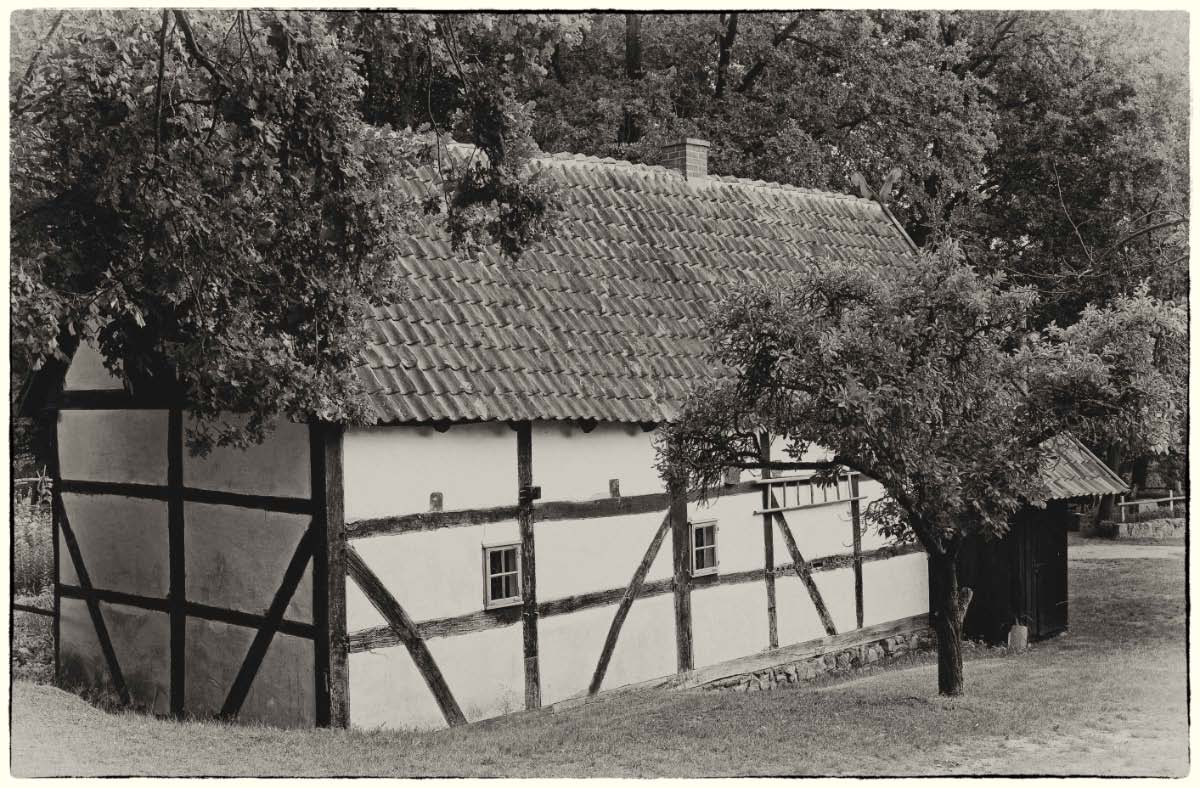 Diesdorf 6_BW.jpg