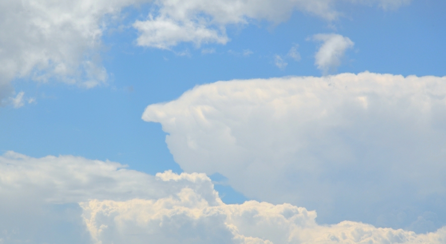 Diese Wolke ist wohl Mike-Krueger-Fan