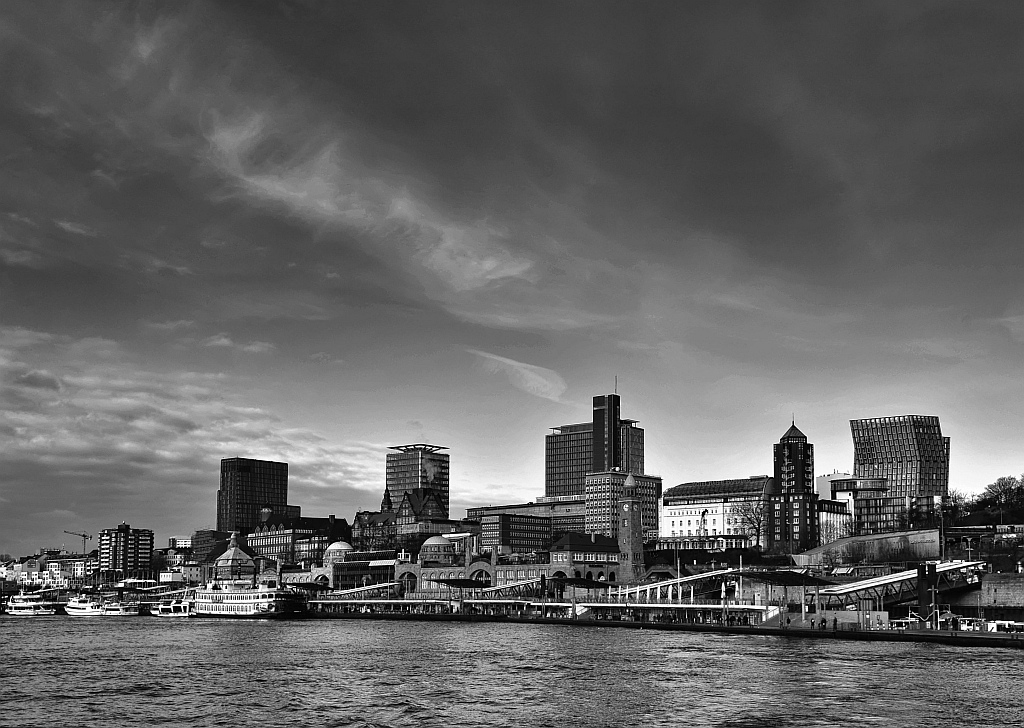 Dockland,Elbphilharmonie,Hafencity 013 DxO