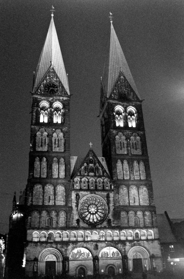 Dom