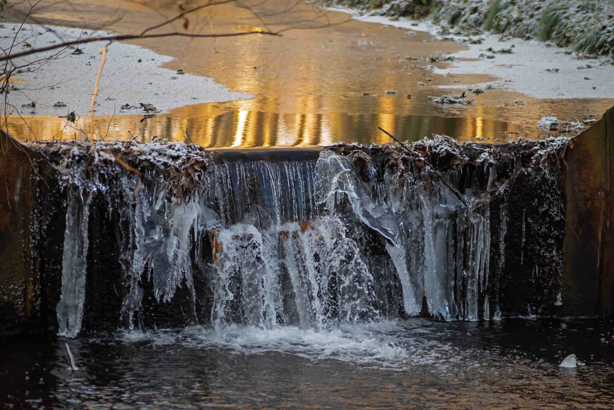 Dorfwasserfall.jpg