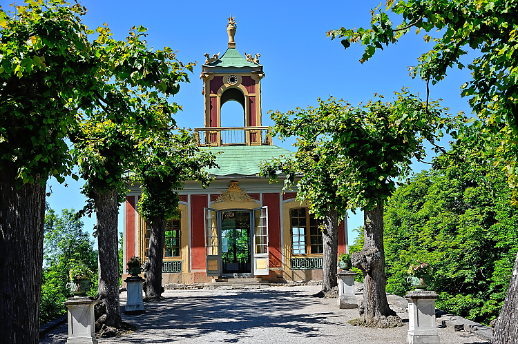 Drottningholm Gartenpavillon 2.jpg