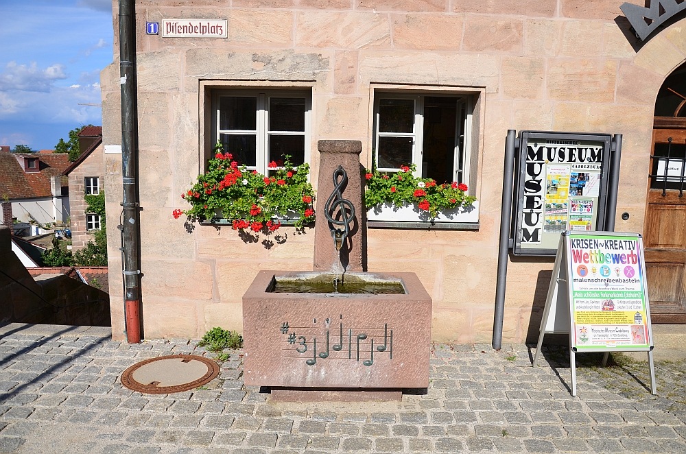 DS7_4574.jpg