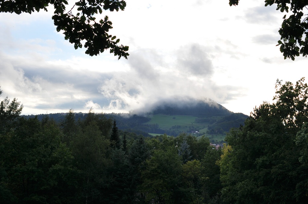DSC 5294 mic40 k

Kamera-Modell: NIKON D90
Brennweite: 40.0mm (KB-Format entsprechend: 60mm)
Blende: f/5.6
Belichtungszeit: 0.0016s (1/640)
ISO: 200