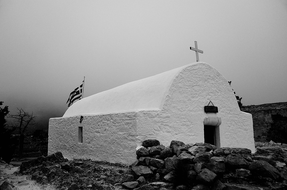 dsc 6909 foggy chapel sw