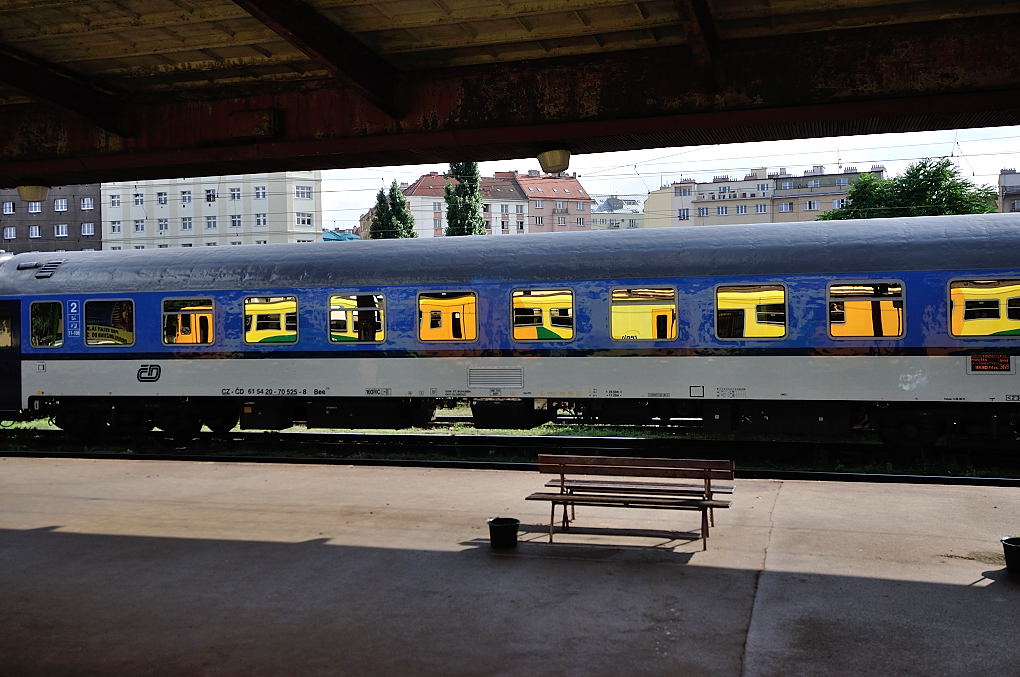DSC 7902 Blau Gelb 01
