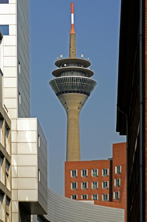 DSC4202 111