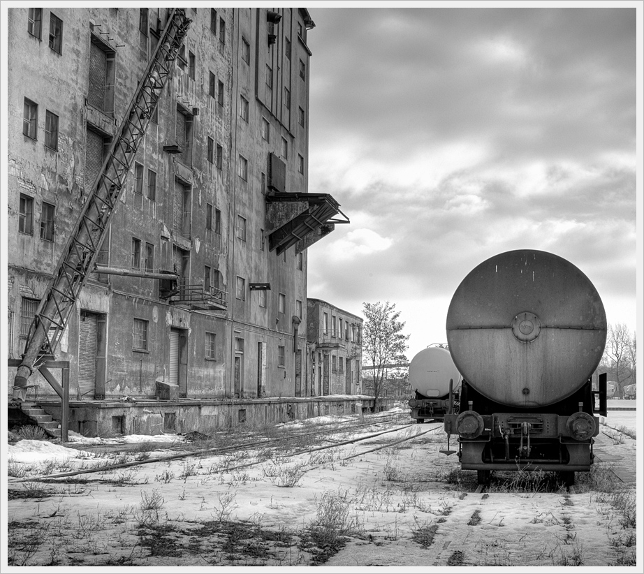 DSC8792 88 89 90 91 tonemapped nff