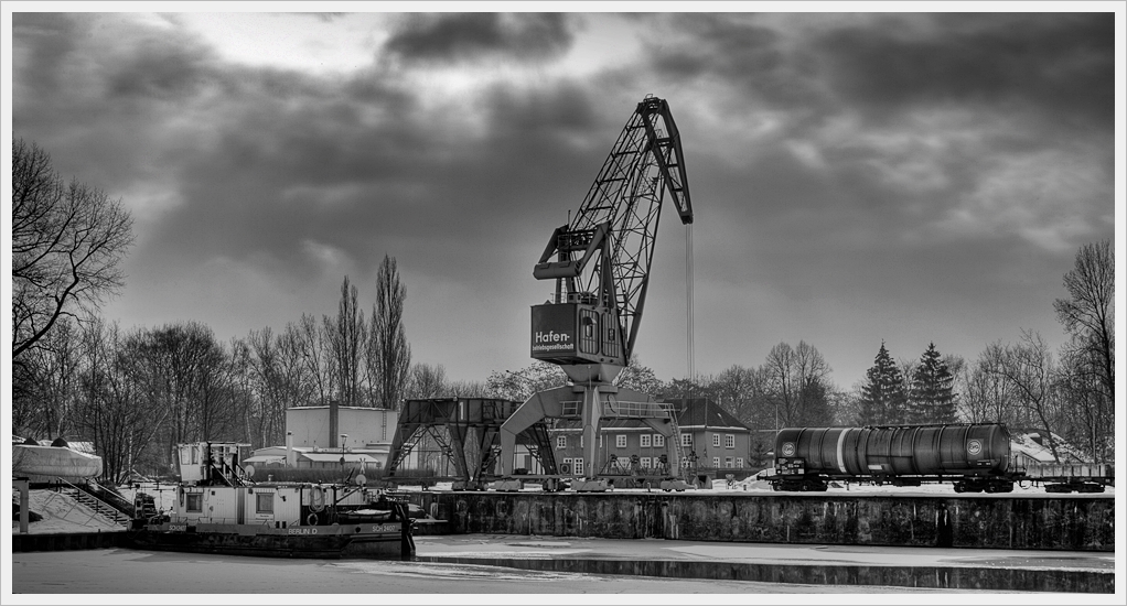 DSC8857 3 4 5 6 tonemapped nff