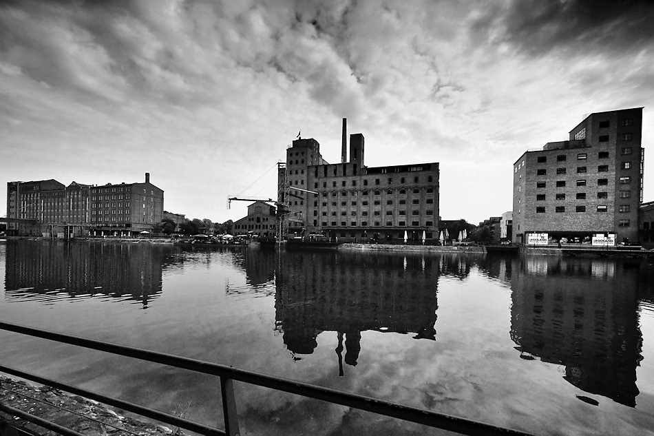 Duisburg Innenhafen - 09/2009