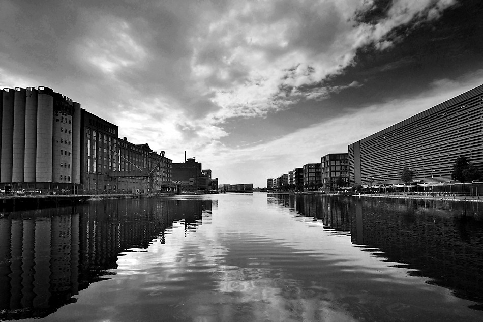 Duisburg Innenhafen - 09/2009