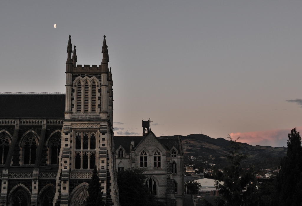 Dunedin Church @ Dawn
Dunedin, Neuseeland
ISO 400 - 30mm - F9 - 1/60s