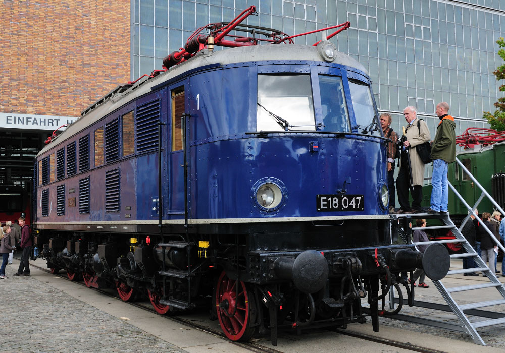 E Lok 18