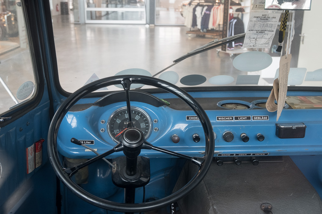E3FX3009-1.jpg