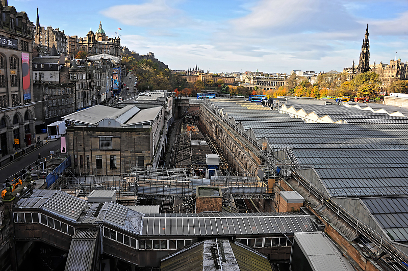 Edinburg Bhf aussen.jpg