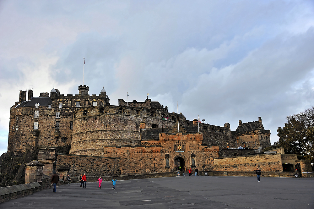 Edinburgh Castle 1.jpg